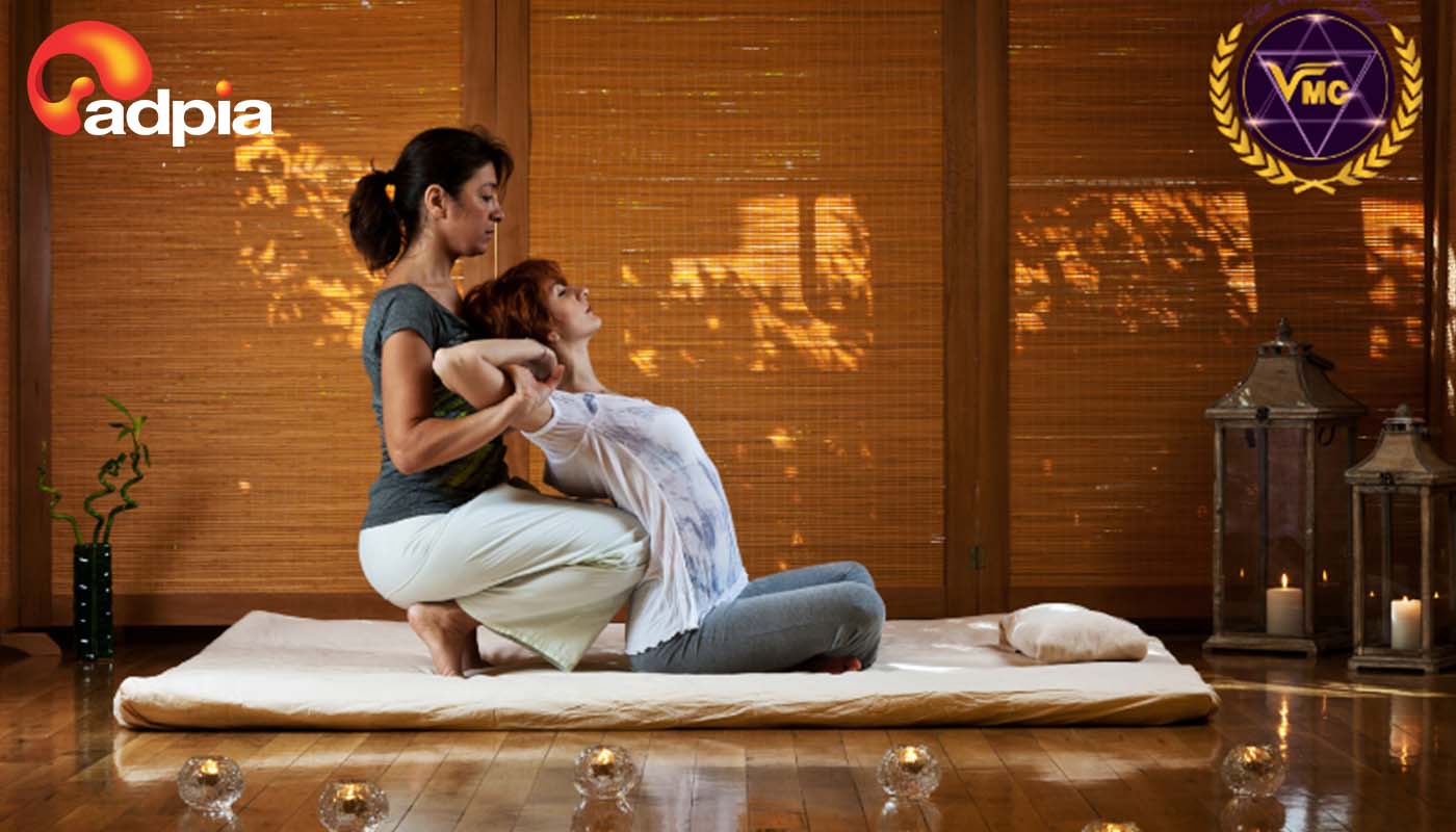 Kh&oacute;a học 24 động t&aacute;c thai yoga massage to&agrave;n th&acirc;n