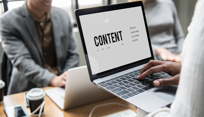Các mẹo viết content Facebook thu hút người đọc