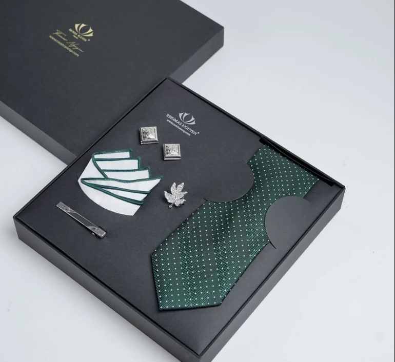 qua-tang-20-11-y-nghia-cho-giao-vien-set-qua-nam